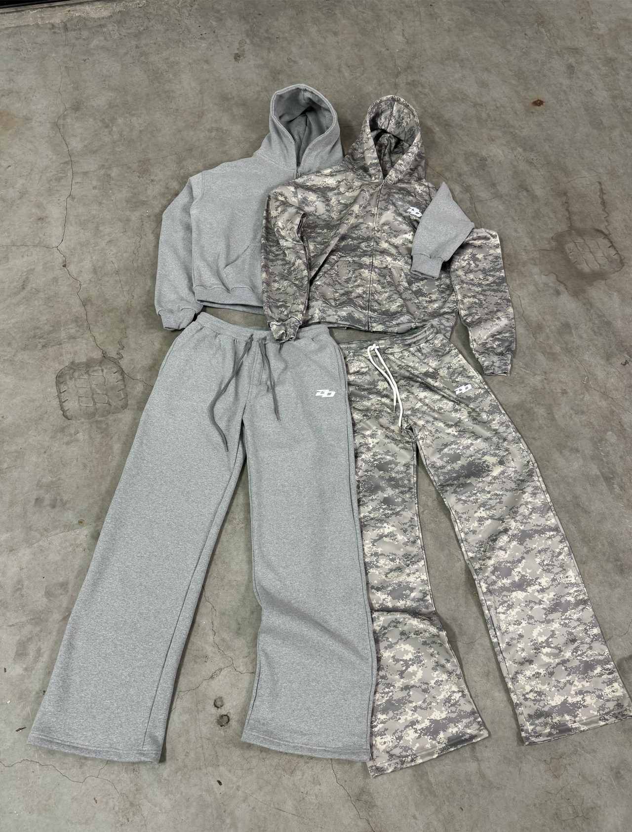 GREY SWEATPANTS (PRE ORDER)