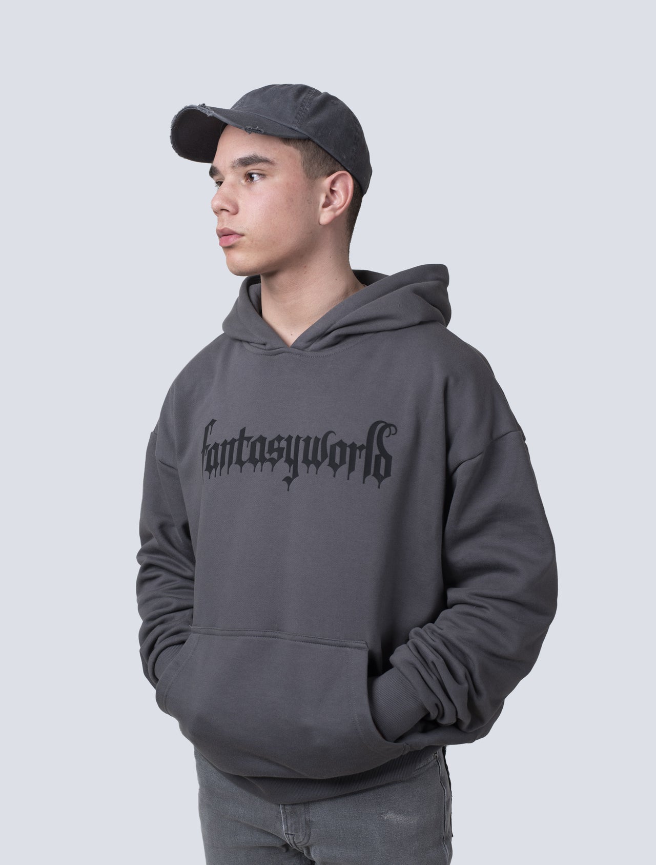 FANTASYWORLD HOODIE